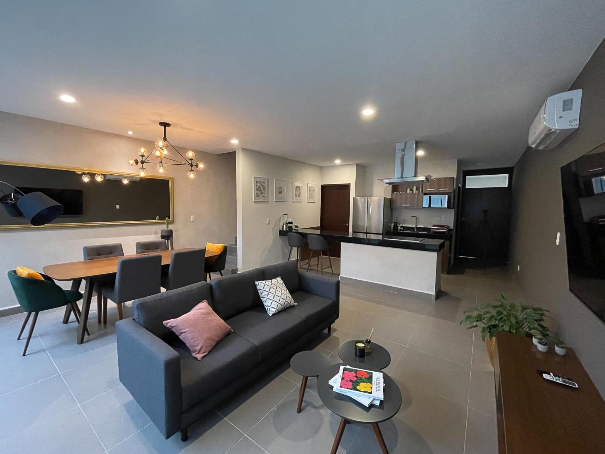 Hébergement de vacances Casa Nueva Con Terraza Y Alberca En Temozon Norte Mérida
